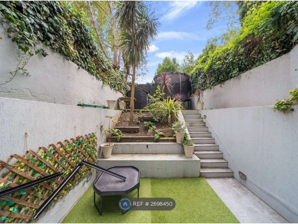 Property photo 3 of 5