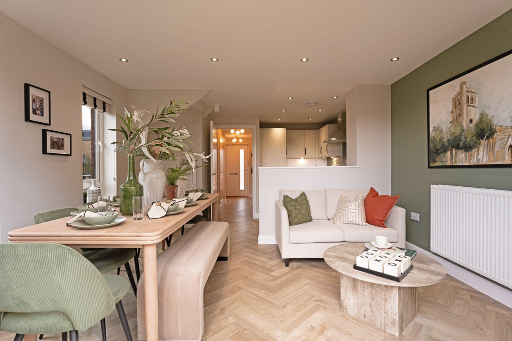 Property photo 2 of 10 Linmere Show Home