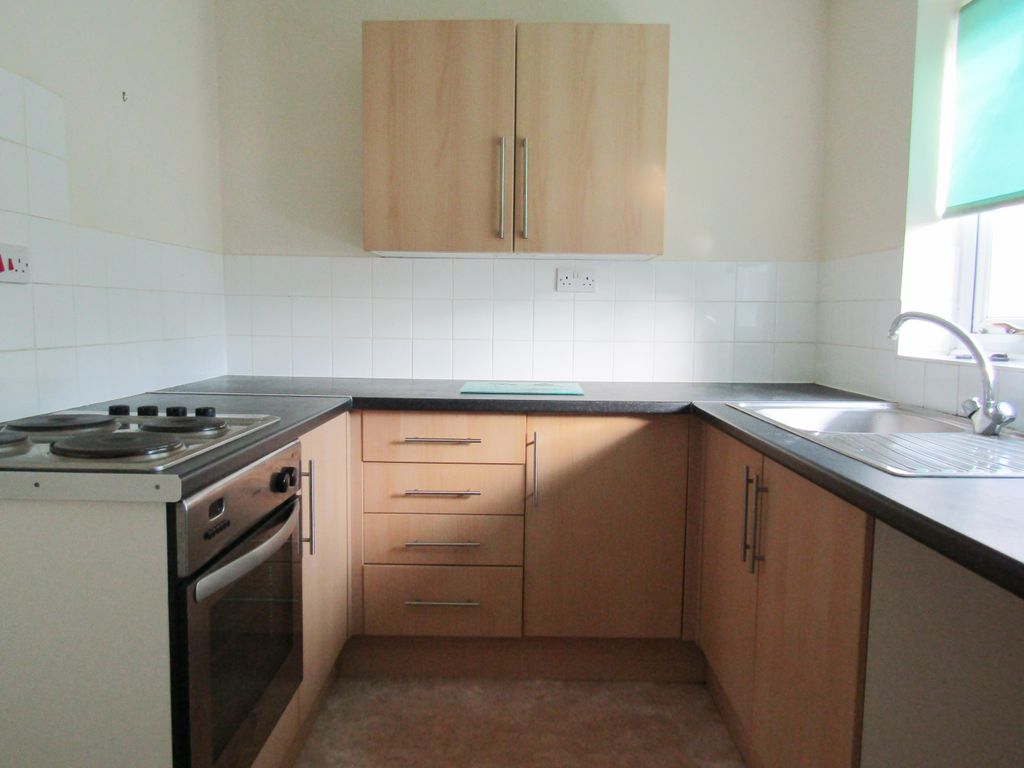 Property photo 2 of 5 Kitchen