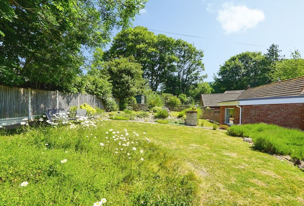 Property photo 1 of 19 Pbox-Img.Jpg