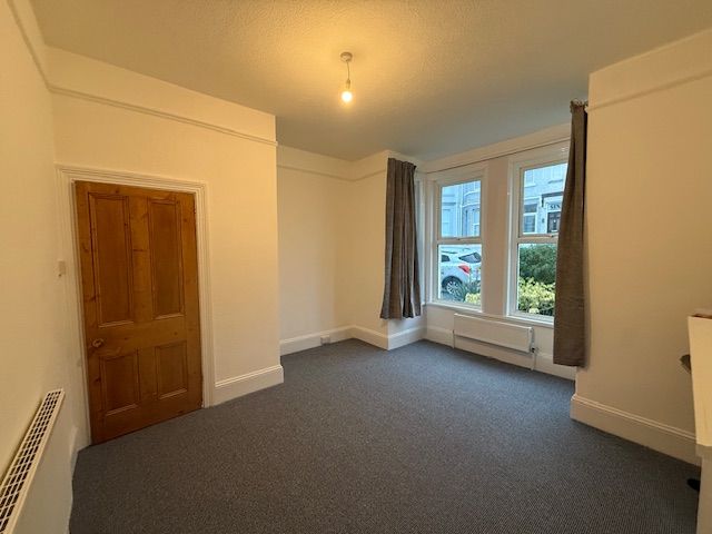 Property photo 3 of 13 Img_8107