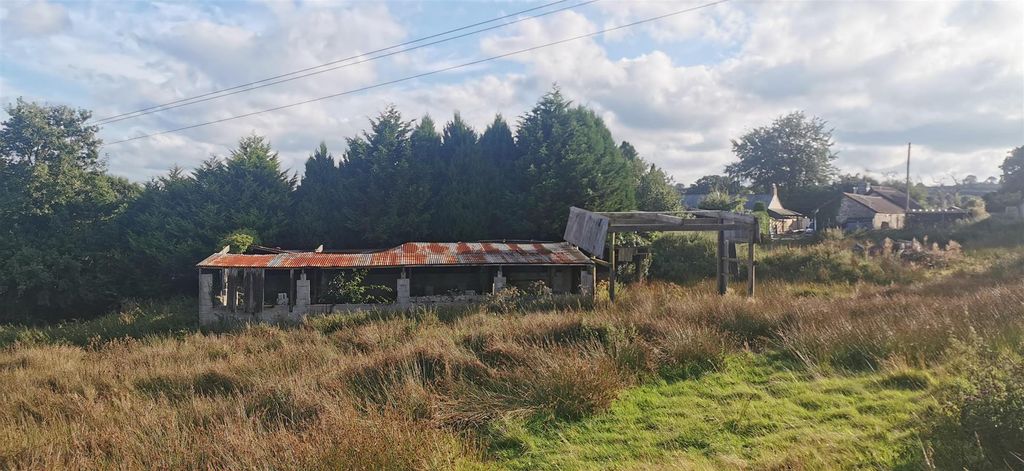 Property photo 2 of 13 Dilapidated Building Lot 2