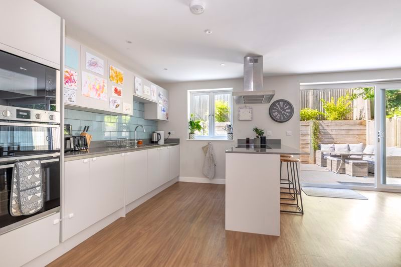 Property photo 3 of 24 Photo 18