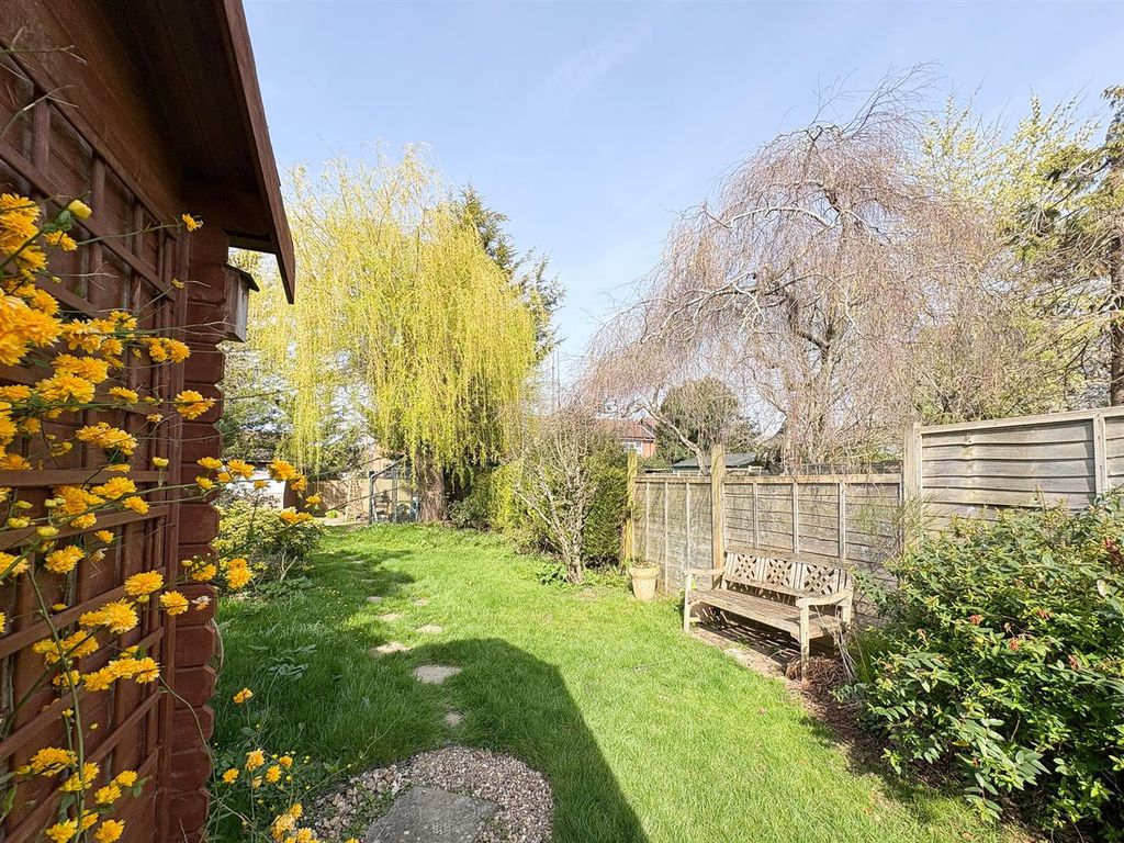 Property photo 3 of 14 Garden Middle-1-2.Jpg