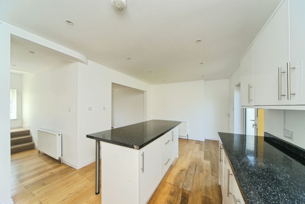 Property photo 3 of 20 Dsc_4440