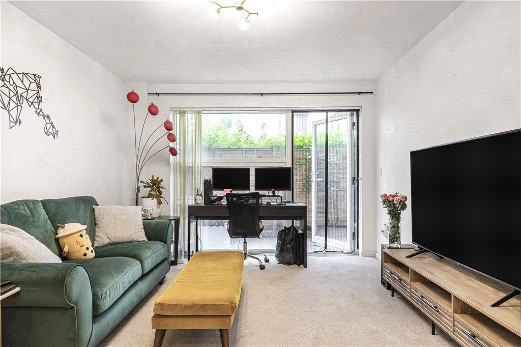 Property photo 1 of 16 Reception Room