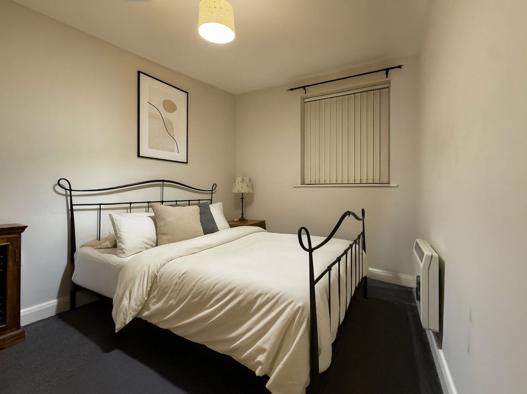 Property photo 3 of 7 Img_11_4_Original