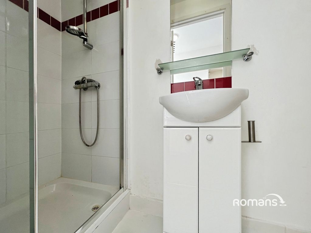 Property photo 3 of 6 Pbox-Img.Jpg
