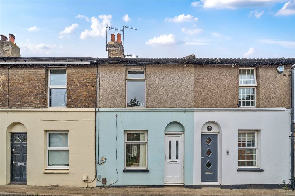 Property photo 1 of 15 External
