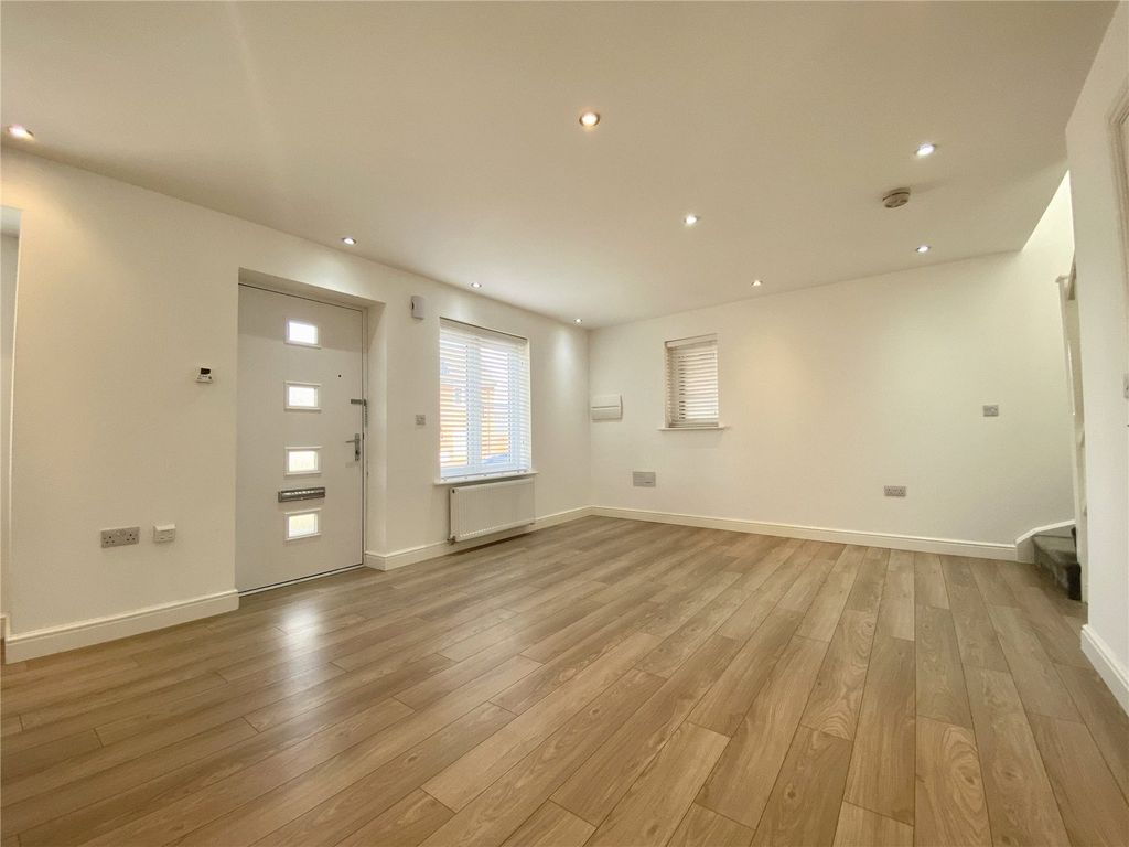 Property photo 3 of 12 Picture No. 06