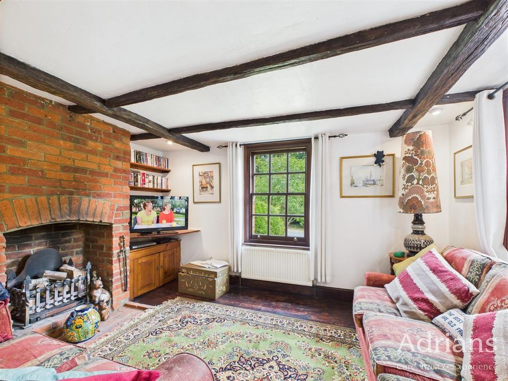 Property photo 2 of 22