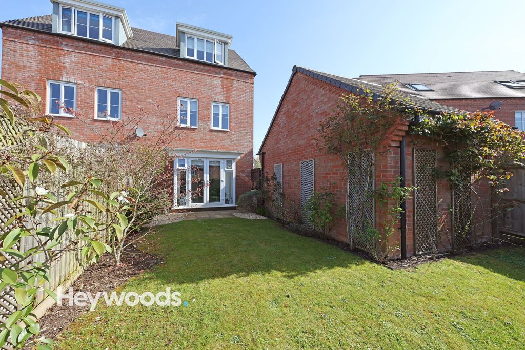 Property photo 2 of 41