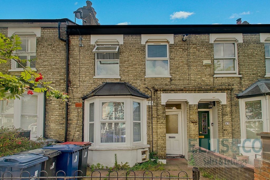 Property photo 2 of 9 Picture No. 14