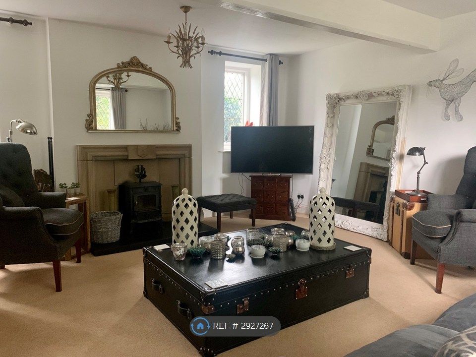 Property photo 2 of 35