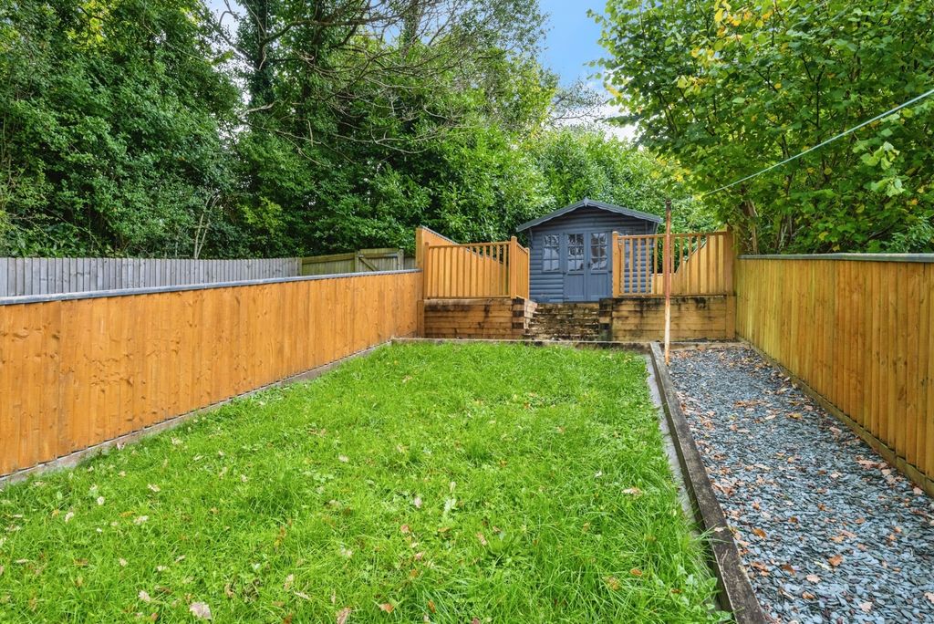 Property photo 3 of 15 Photo