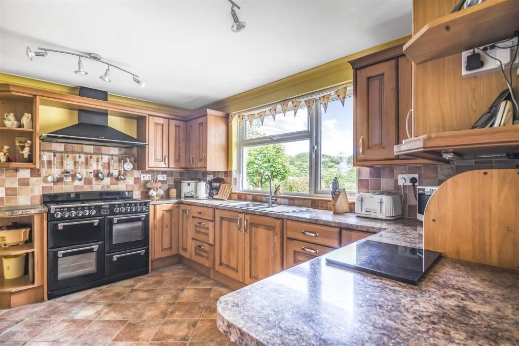 Property photo 3 of 30 4998617