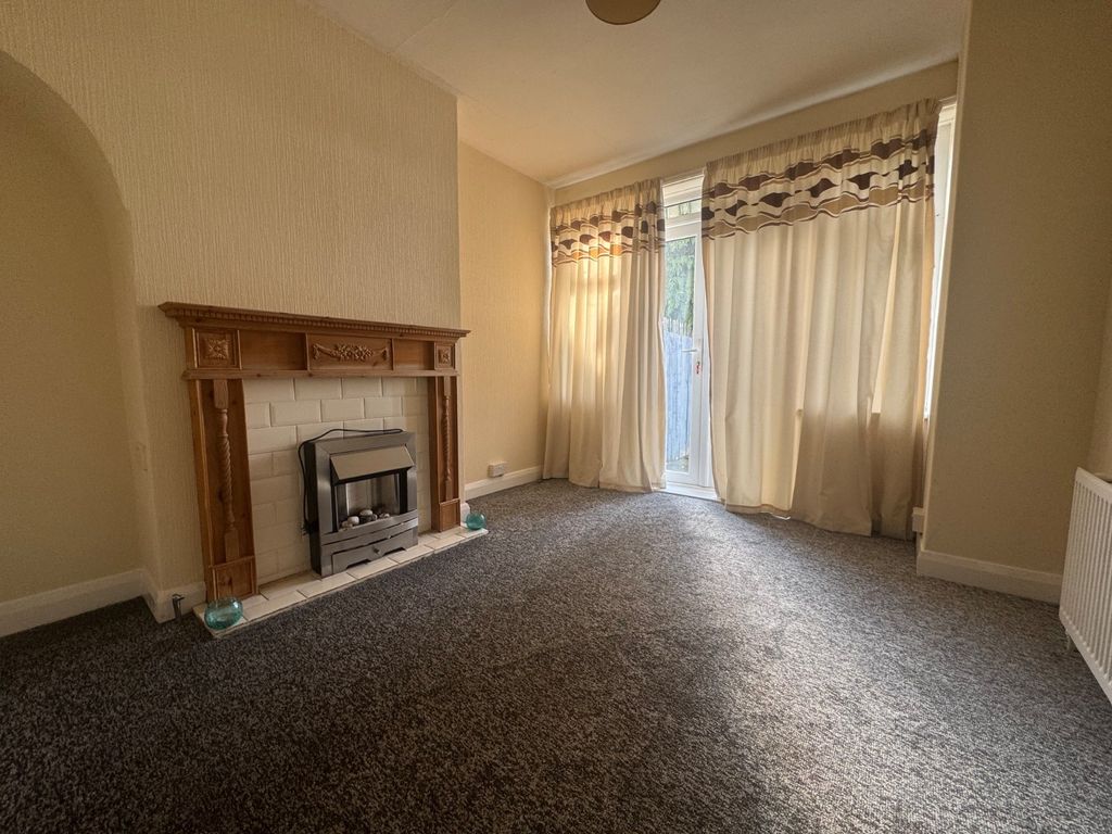 Property photo 3 of 9 Picture No. 06