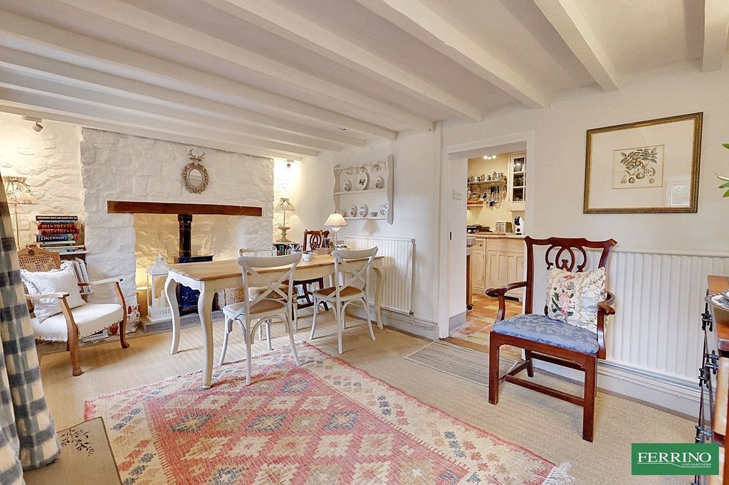 Property photo 2 of 32 Dining Room