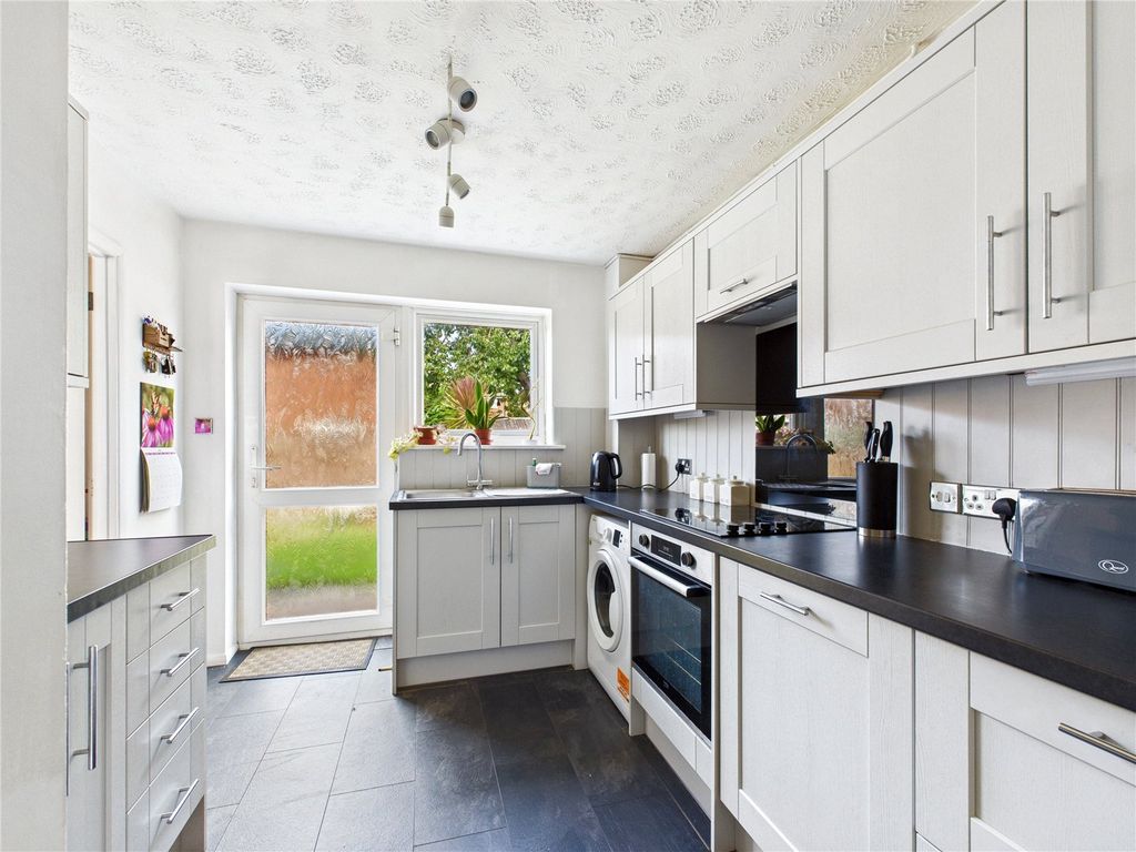 Property photo 2 of 14 Picture No. 20