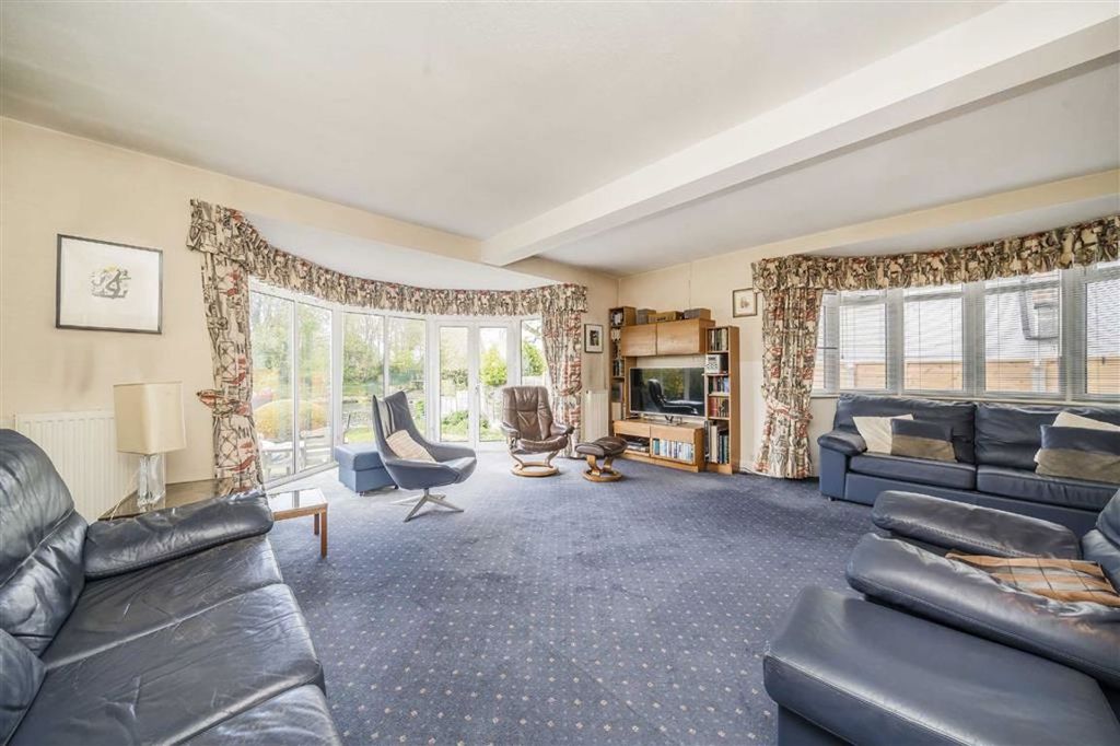 Property photo 3 of 8