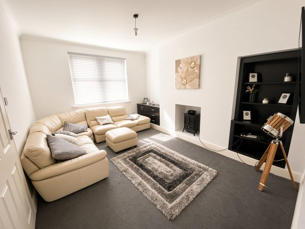 Property photo 2 of 6