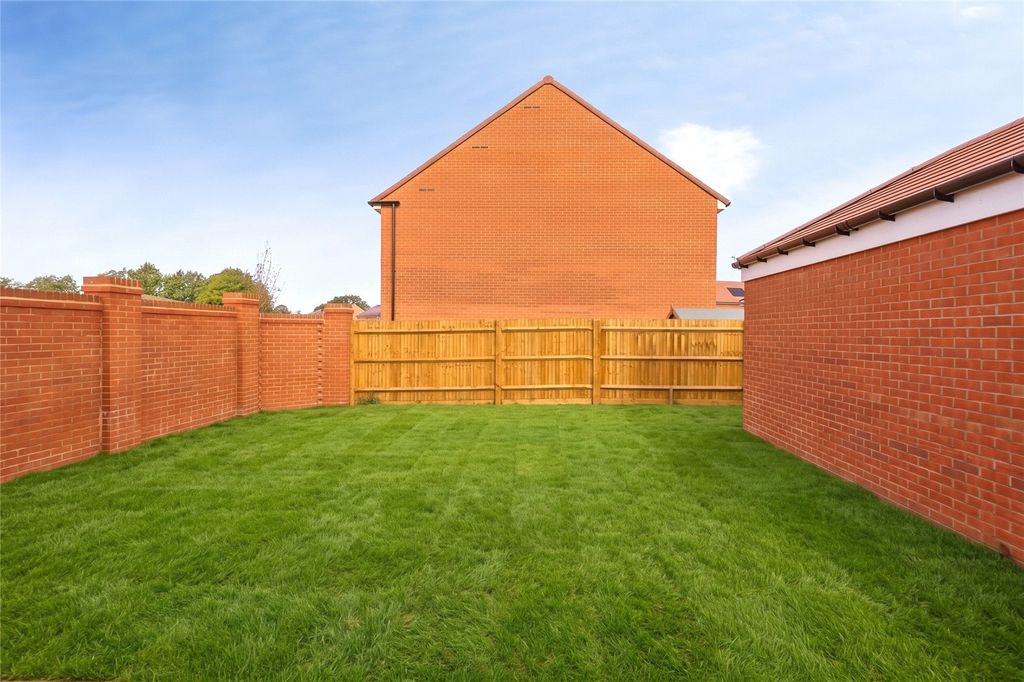 Property photo 2 of 16 Picture No. 03