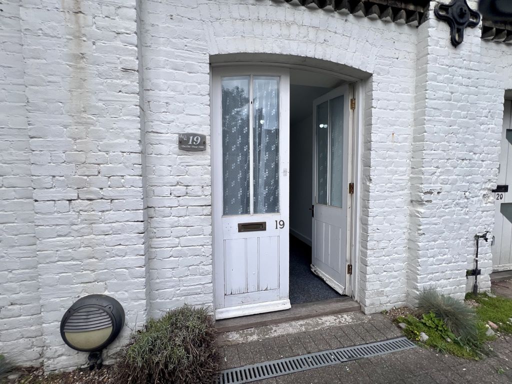 Property photo 2 of 17 Photo 10