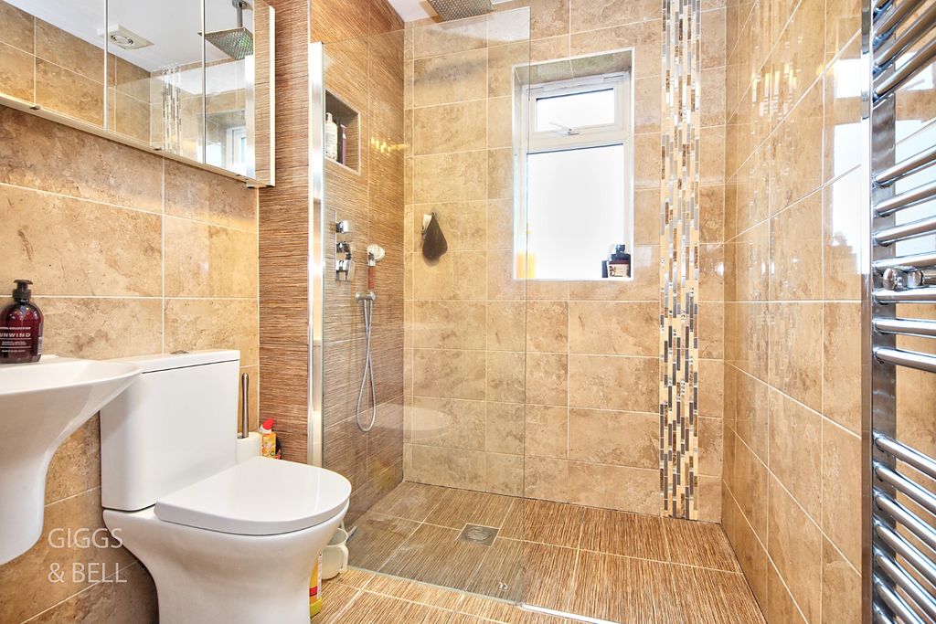 Additional image 22 of 4 bed detached house for saleOld Bedford Road, Luton, Bedfordshire LU2
