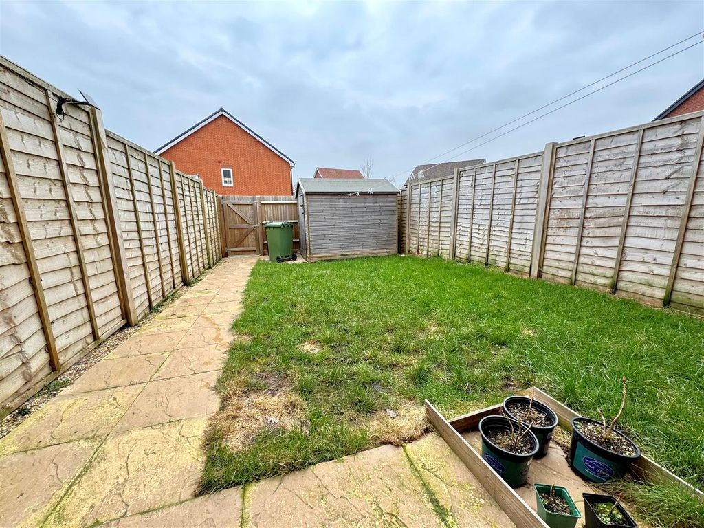 Property photo 2 of 12 Garden.Jpg