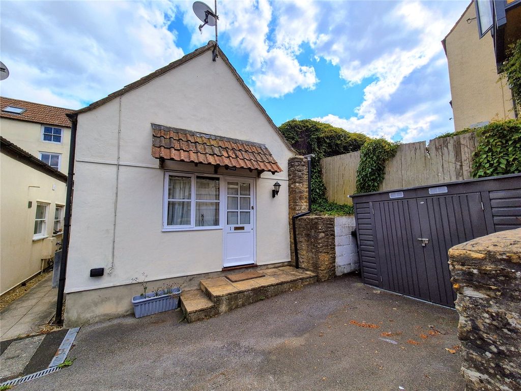 Property photo 1 of 9 Picture No. 30