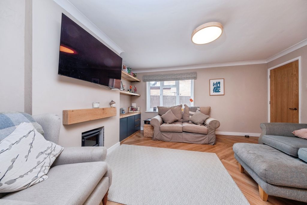 Property photo 2 of 20 Pbox-Img.Jpg