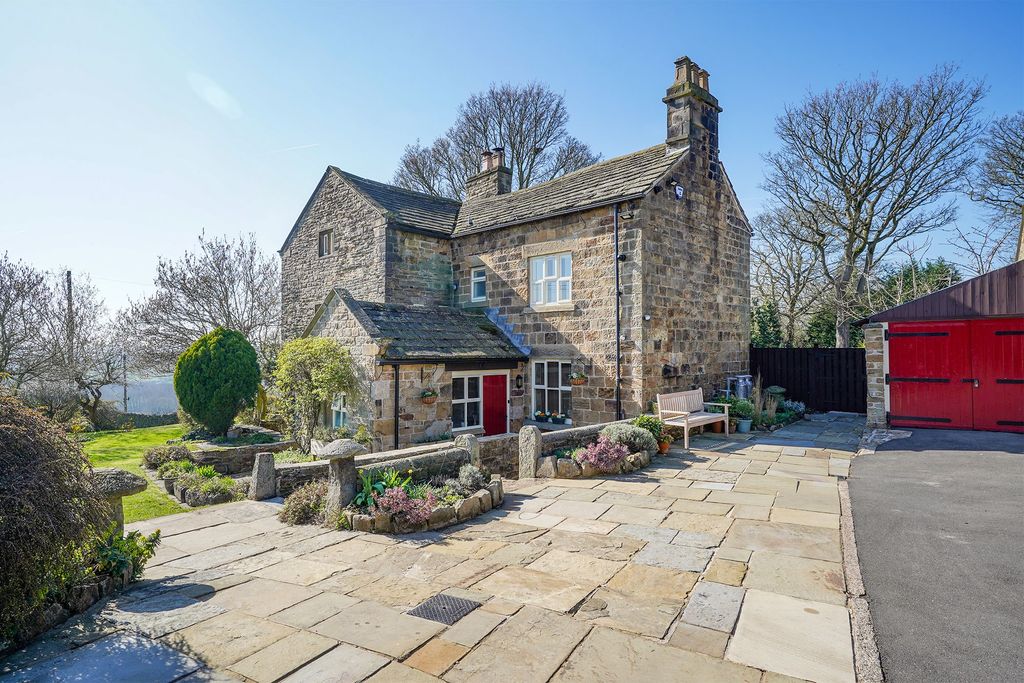 Property photo 1 of 47