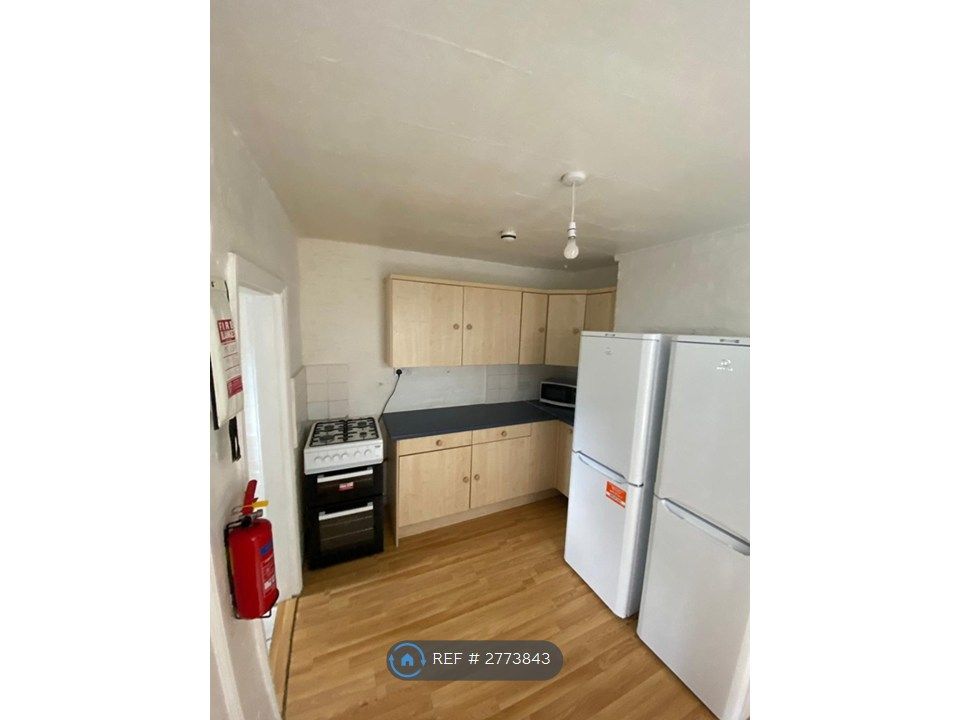 Additional image 9 of 6 bed terraced house to rentElizabeth Way, Cambridge CB4