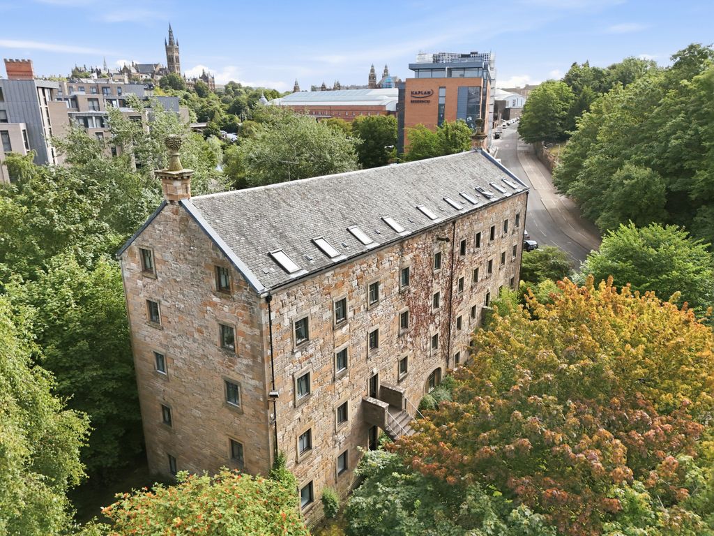 Property photo 1 of 34