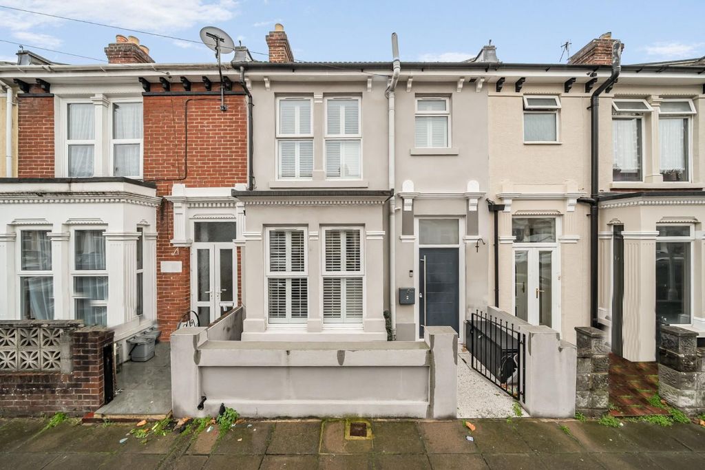 Property photo 1 of 17 1373723-17-6901F24B7F637.Jpg