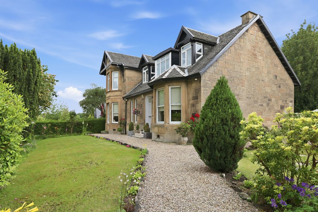 Property photo 2 of 43