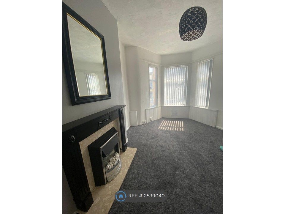 Property photo 2 of 12