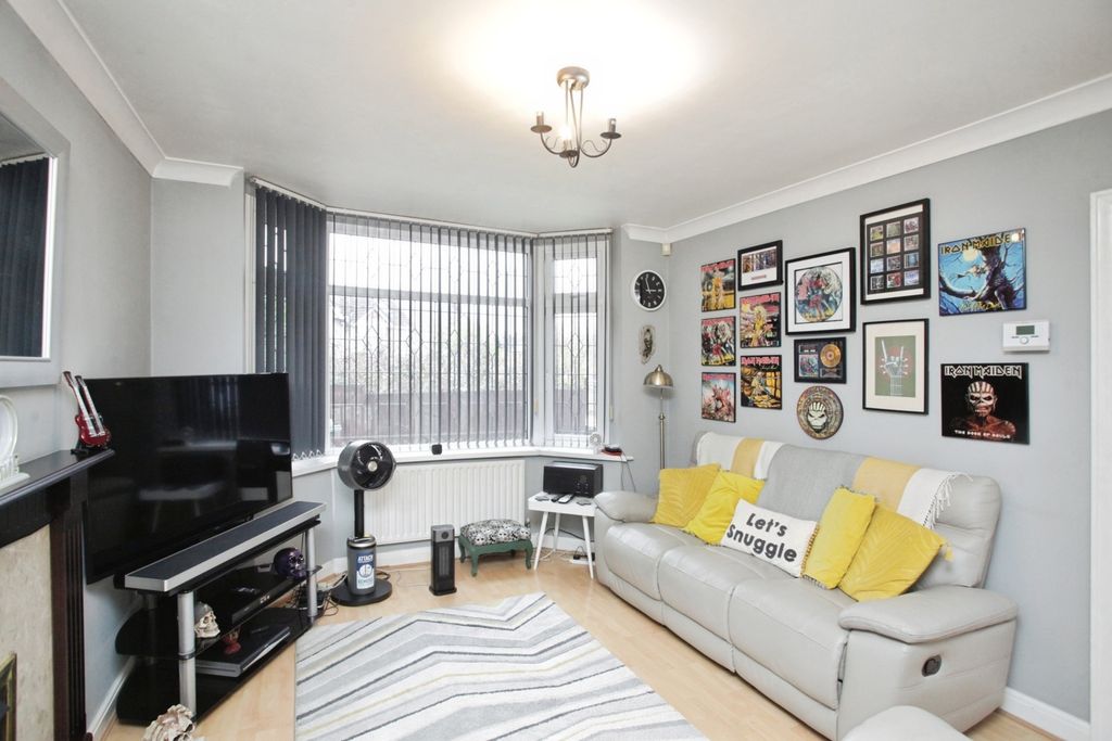 Property photo 2 of 23 Pbox-Img.Jpg