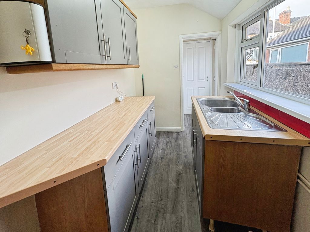 Property photo 2 of 13 Kitchen