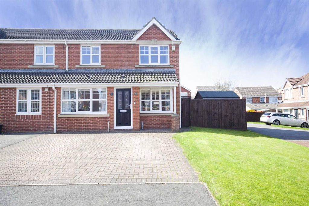 Property photo 1 of 26