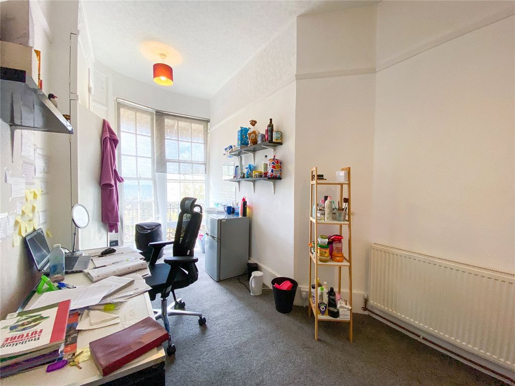 Property photo 1 of 10 Picture No. 14