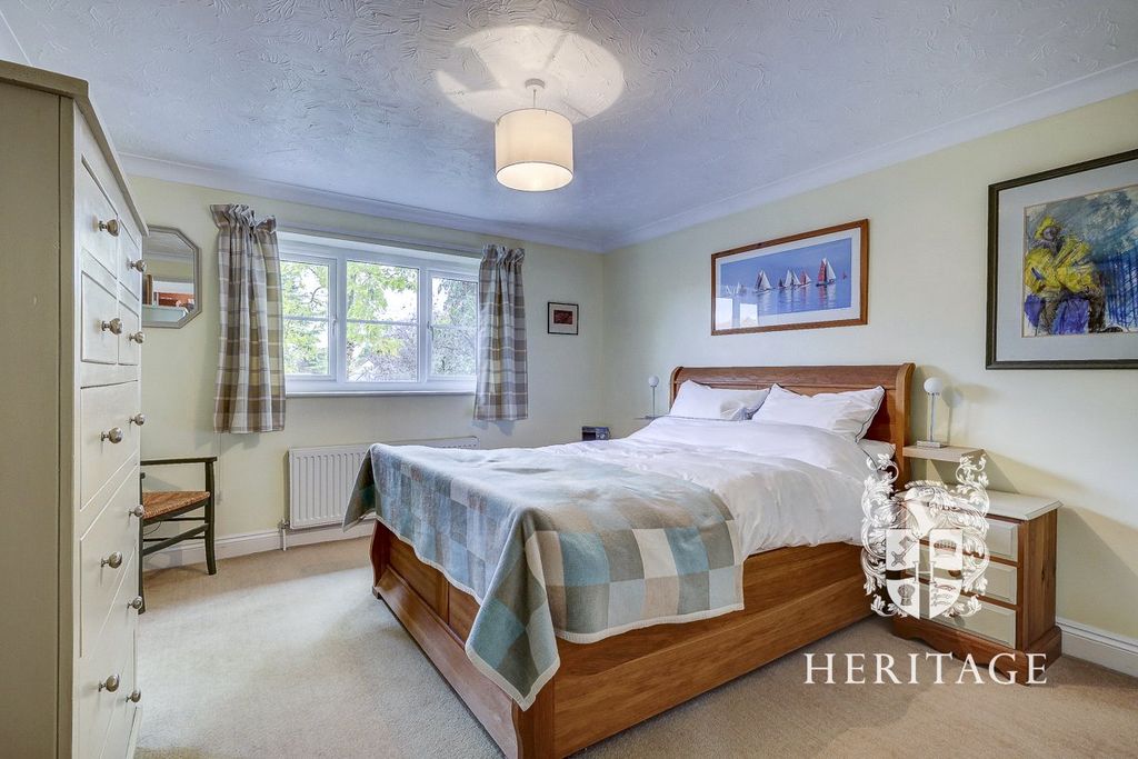 Property photo 3 of 27 Picture No. 17