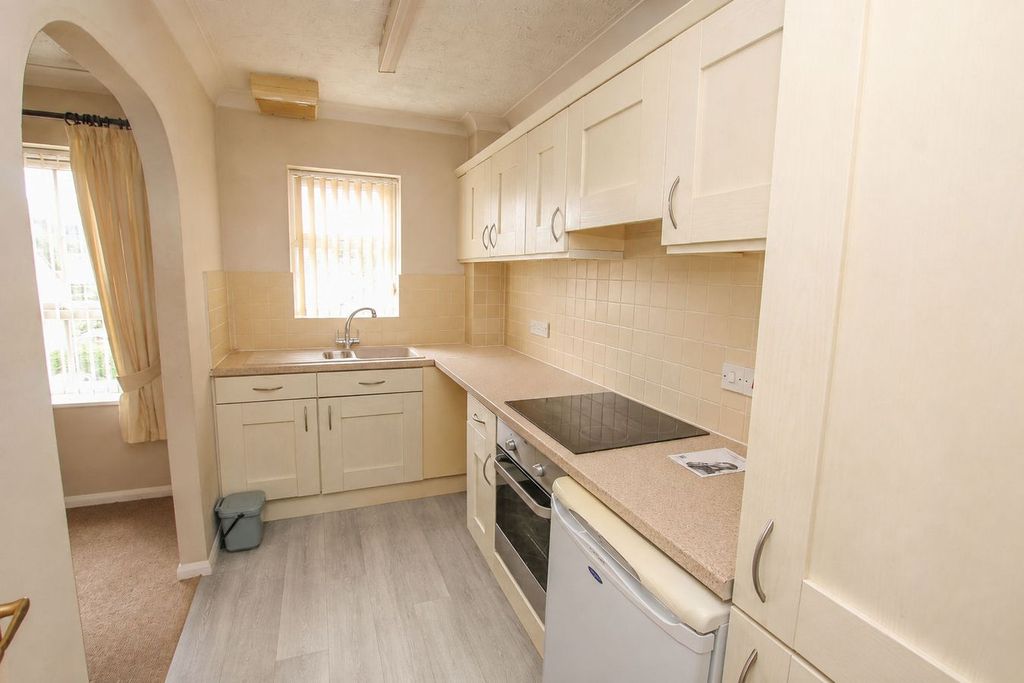 Property photo 3 of 10