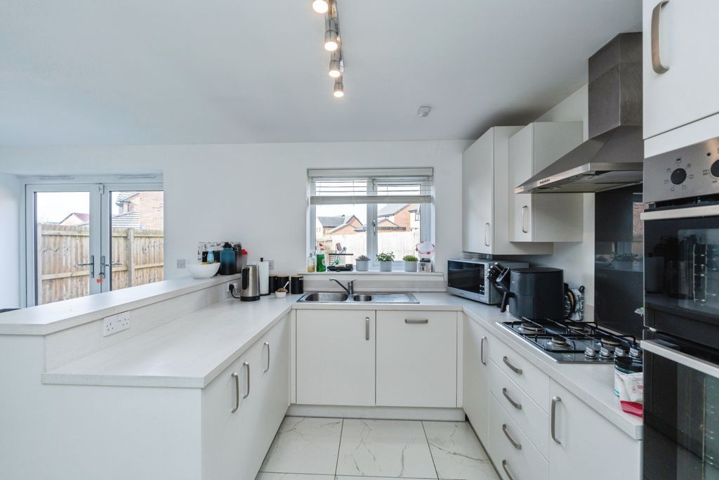 Property photo 1 of 20 Photo #1