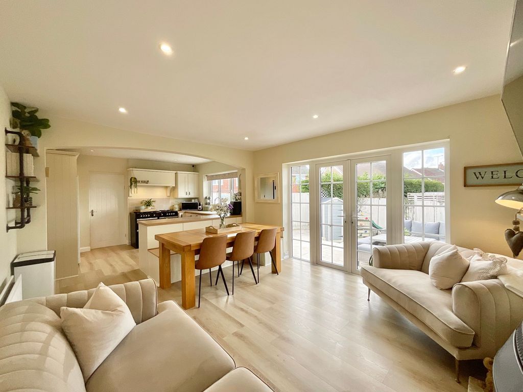 Property photo 3 of 29