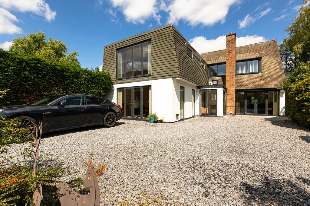Property photo 2 of 49