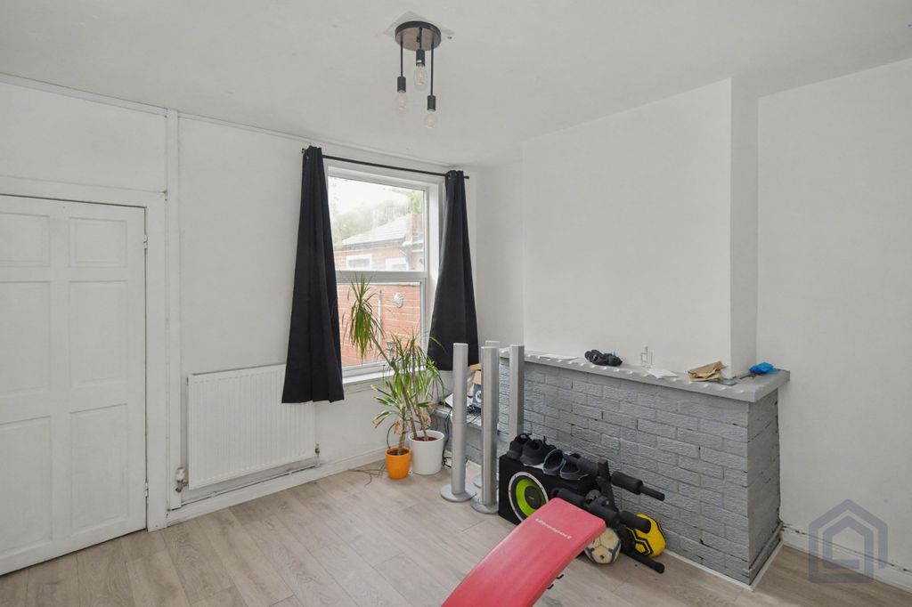 Property photo 3 of 18