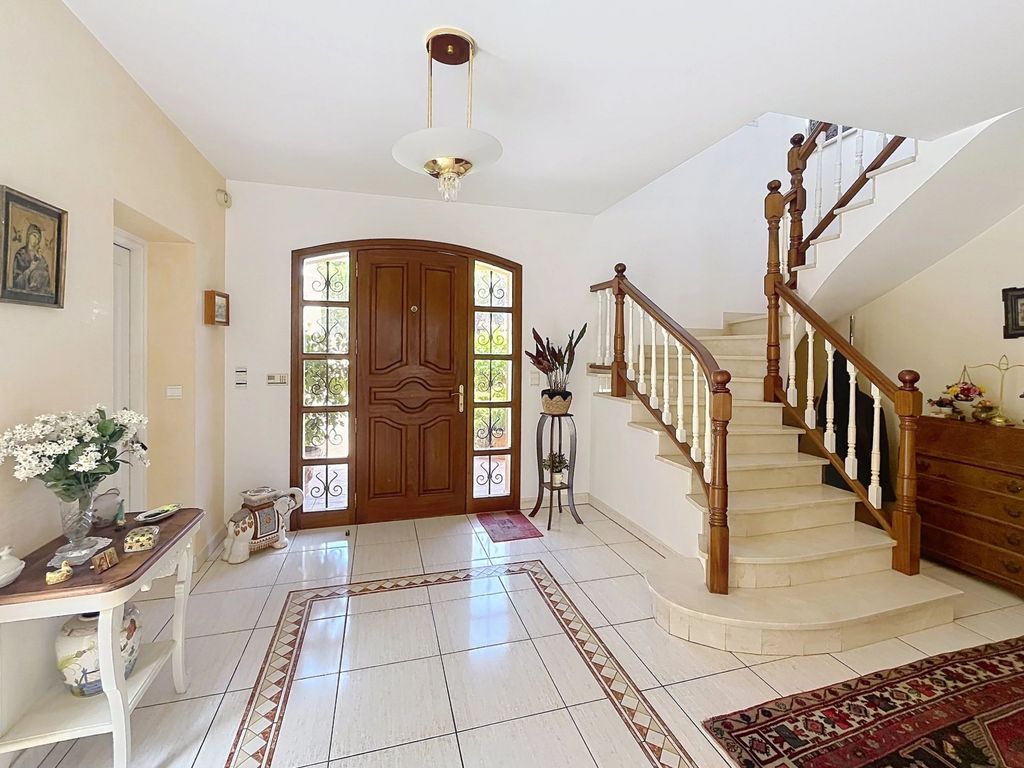 Property photo 3 of 16 d3E1098F4Fd5d1ce72956723583Aa4c7_2F5E6Fbfba_2866-Big