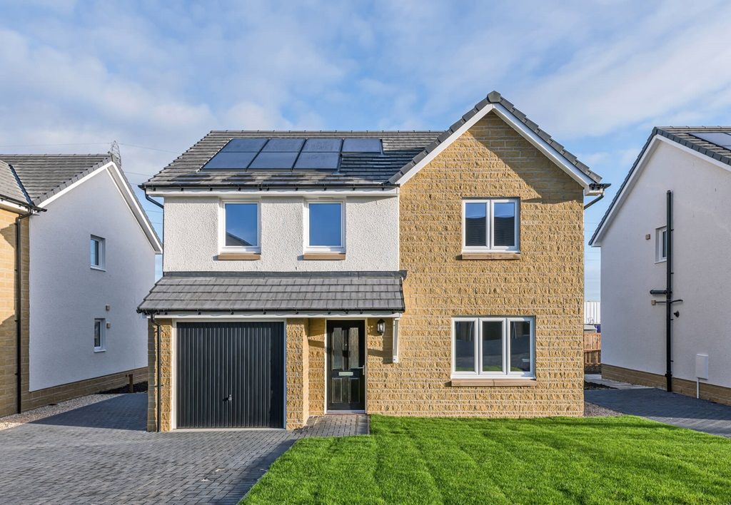Property photo 1 of 12 Discover The 4 Bedroom Geddes Home