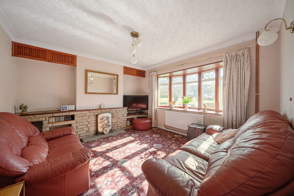 Property photo 2 of 22 4496622